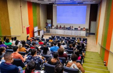 Frequência escolar com foco no Bolsa Família é tema de treinamento da Semed