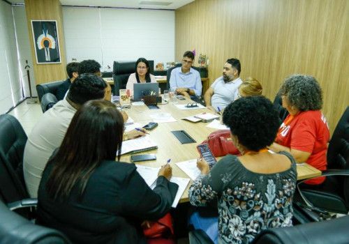 Governo de Alagoas reafirma diálogo com profissionais da Educação