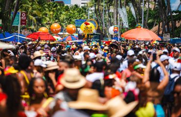 Saúde orienta sobre consumo de água durante o Carnaval