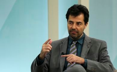 Bento Albuquerque deixa Minas e Energia e Sachsida é o novo ministro