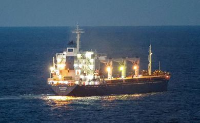 Navio de grãos que saiu da Ucrânia deve chegar ao Líbano até domingo