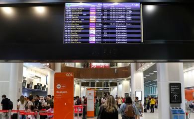 Aeronautas rejeitam acordo e paralisações entram no quinto dia