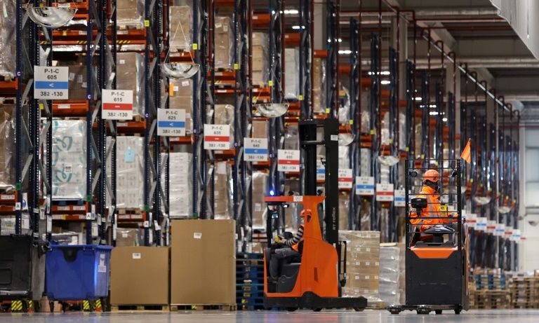 Amazon confirma demissão de mais de 18 mil funcionários