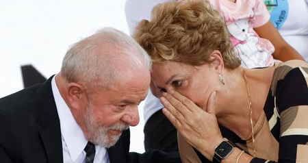 Indicação de Dilma para assumir Banco dos Brics marcará viagem de Lula