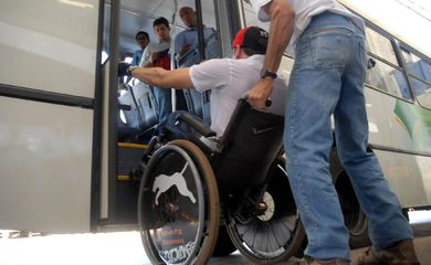 Preconceito atinge 3 em cada 4 pessoas com deficiência ao se deslocar