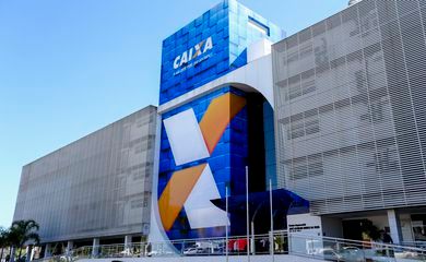 Caixa libera abono salarial para nascidos em novembro e dezembro