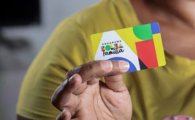 Caixa paga novo Bolsa Família a beneficiários com NIS de final 8