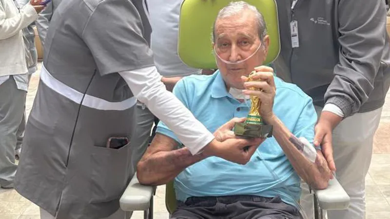 Ex-técnico da Seleção, Parreira recebe alta após 80 dias internado