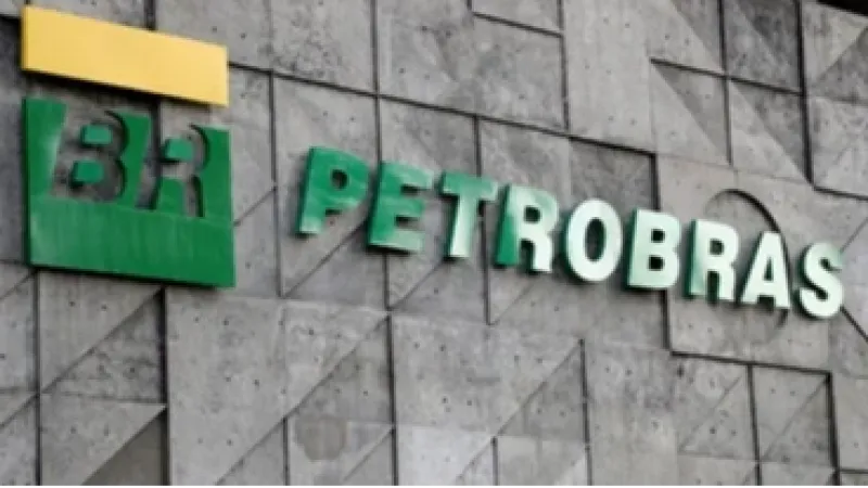 Petroleiros não aceitam nova proposta da Petrobras e greve entra no oitavo dia