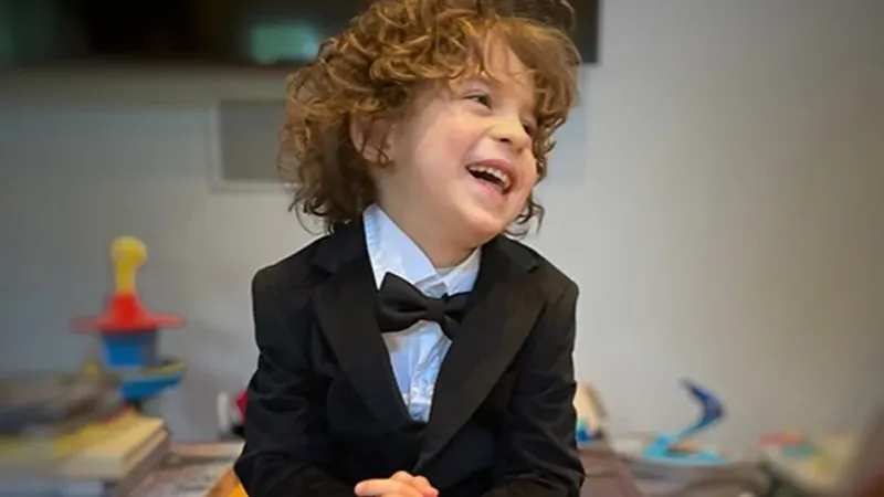 Designer de 10 anos estreia no Paris Fashion Week com desfile próprio