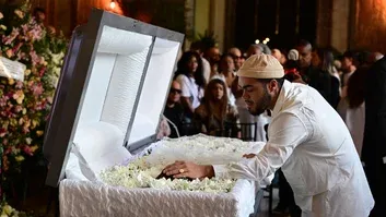 Velório de Preta Gil: Francisco Gil se emociona ao se despedir da mãe