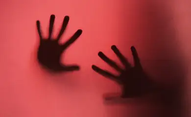 Falta de recursos e violência armada são desafios de ativistas no Rio