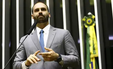 Câmara deve ser comunicada sobre denúncia contra Eduardo Bolsonaro