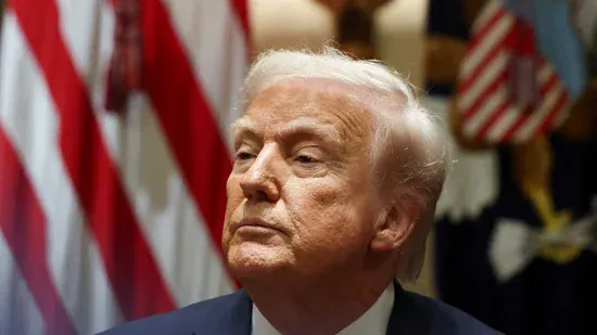 Trump proíbe entrada de estrangeiros de 12 países nos EUA