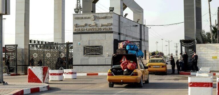 Egito vai autorizar entrada de feridos de Gaza por passagem de Rafah