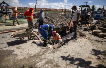 Em um mês, Infraestrutura recupera galerias em cerca de 50 vias de Maceió