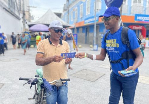 Sesau promove ações contra a dengue no Centro de Maceió e em Carneiros