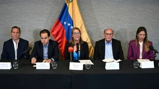 Foi uma operação ‘espetacular’, dizem venezuelanos resgatados de embaixada