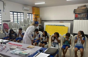Parceria promove atendimento odontológico para alunos de escola municipal