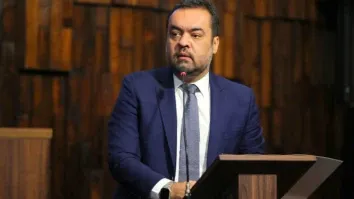 ‘Resposta será dura’ afirma Cláudio Castro sobre ataque à delegacia no RJ