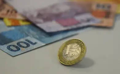 Receita paga lote da malha fina do Imposto de Renda nesta segunda