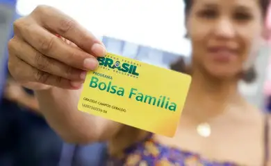 Caixa paga novo Bolsa Família a beneficiários com NIS de final 5