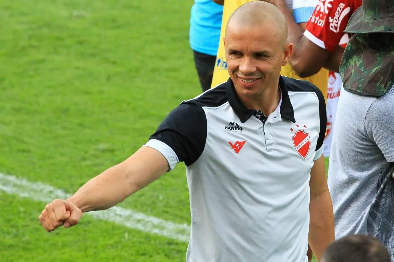 Azulão anuncia a contratação do técnico Higo Magalhães, ex-Vila Nova