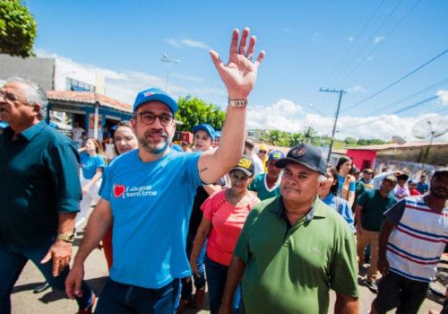 Governo de Alagoas leva diversos serviços de combate à fome a Olho D'água Grande