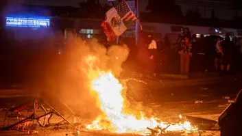 Trump mobiliza Guarda Nacional para reprimir protestos na Califórnia
