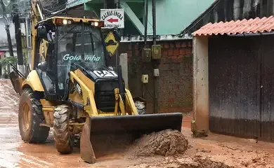 Governo federal anuncia R$ 4,1 milhões para ajuda a Angra dos Reis
