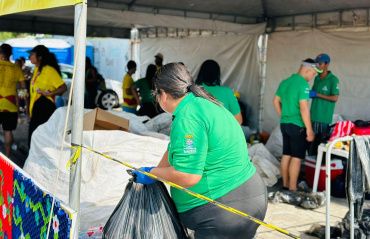 Cooperativa realiza coleta seletiva em evento de corrida na orla de Maceió