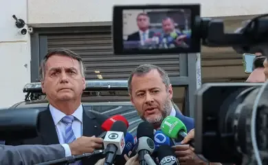 Defesa de Bolsonaro pede ao Supremo que passaporte seja devolvido