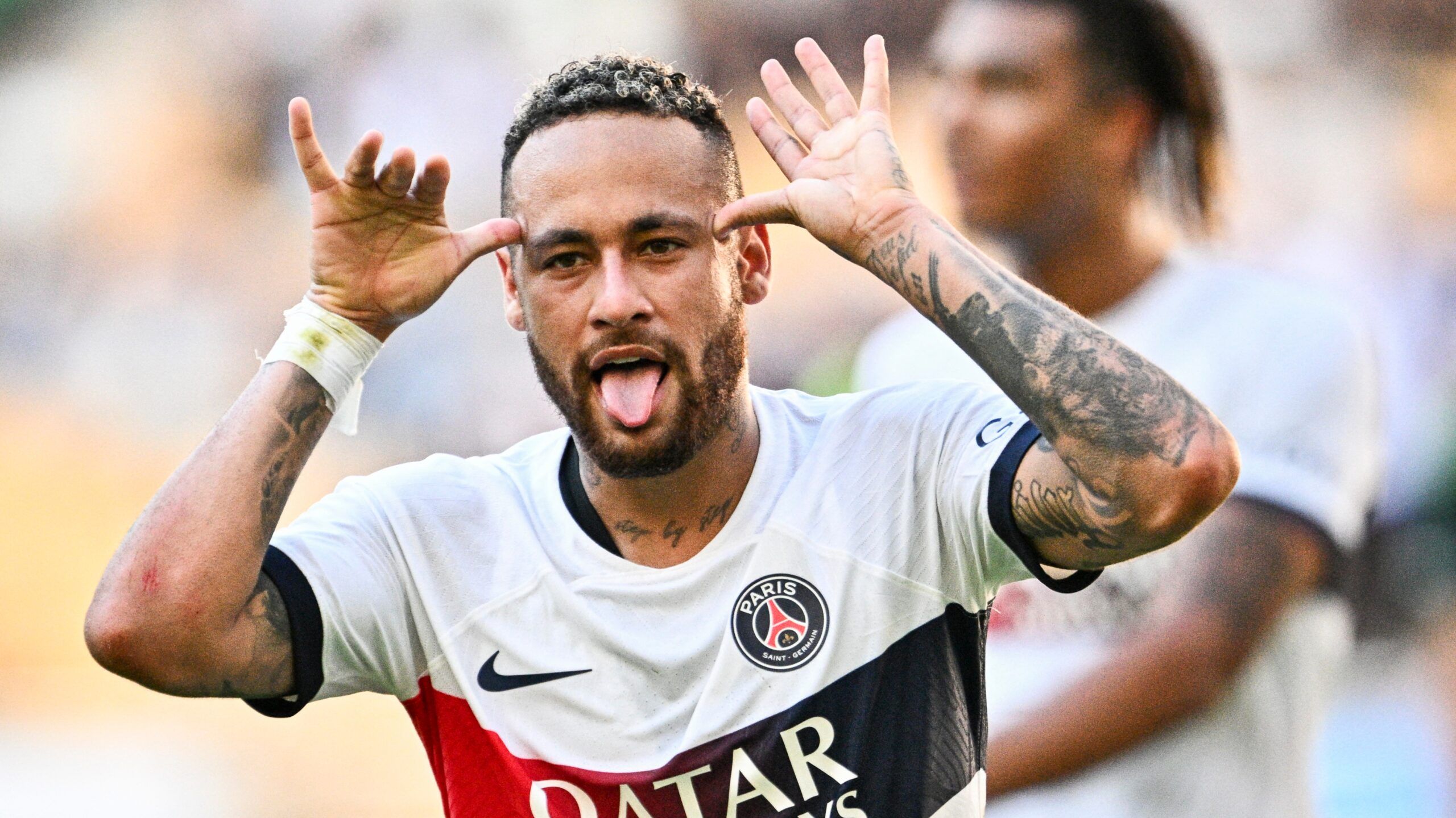 Ministério francês é investigado no caso da transferência de Neymar para PSG