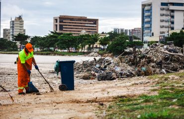 Prefeitura realiza ações coordenadas de enfrentamento aos danos causados pelas chuvas na capital