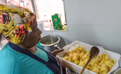 Central de alimentos abastecerá cozinhas solidárias no RS