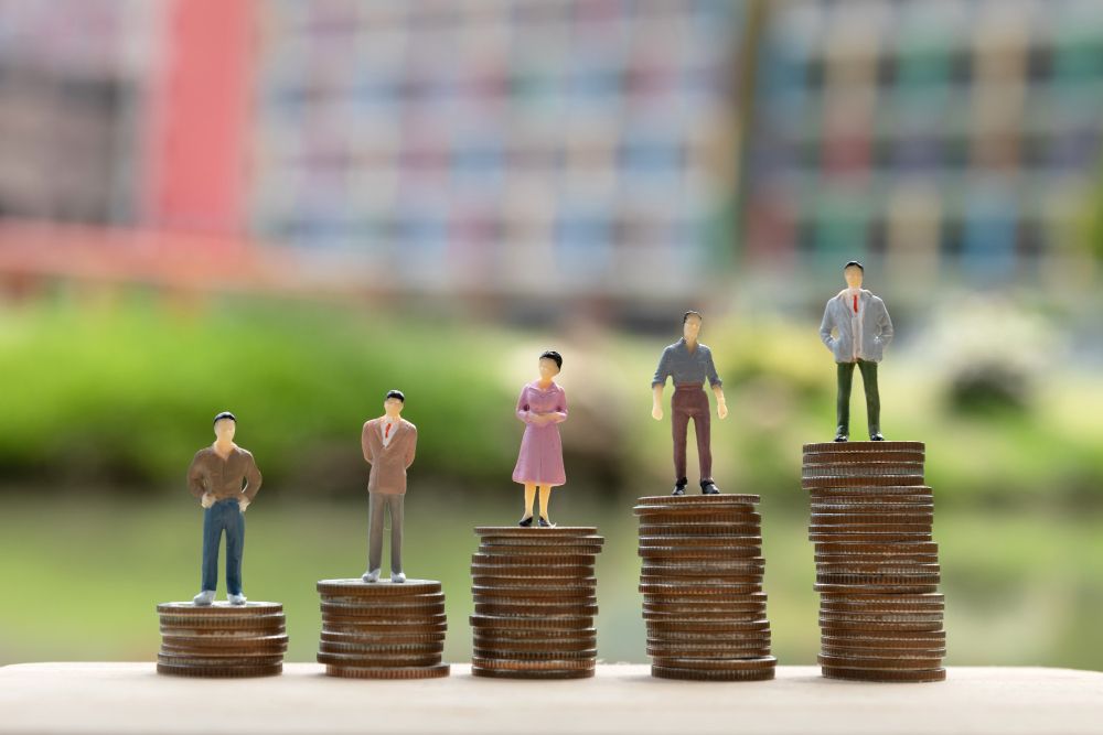 Mundo nunca teve tantos milionários e fortuna atinge nível histórico, mostra estudo