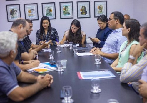 Comitê de Negociação Sindical define estratégias para reajuste de salário e concurso público na Adeal