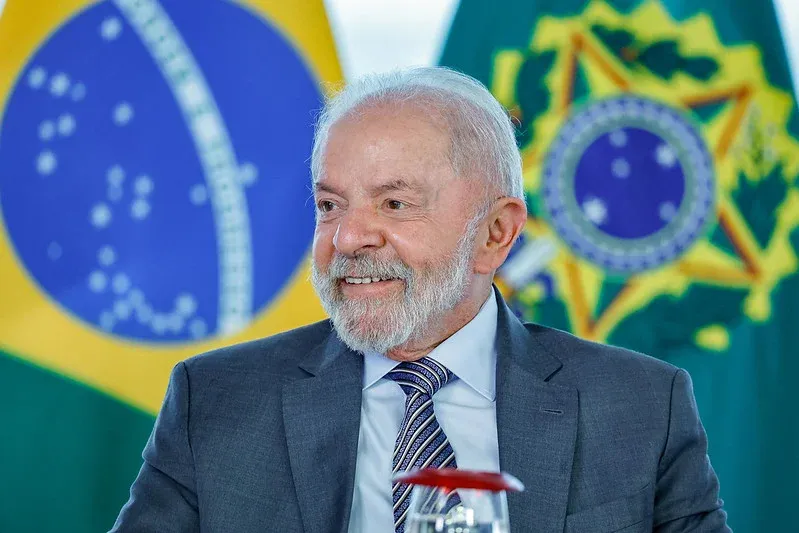 Lula diz que discutirá tarifas dos EUA com membros do Brics: ‘Trump quer acabar com o multilateralismo’