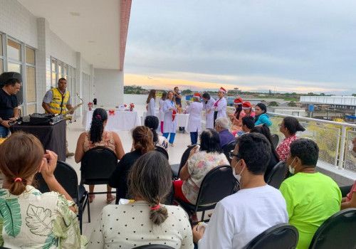 Hospital do Coração Alagoano promove ação de humanização para pacientes durante celebração natalina