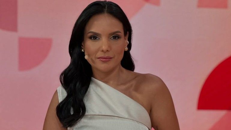 Márcia Dantas chora após demissão do SBT e faz desabafo: ‘Estou bem triste’
