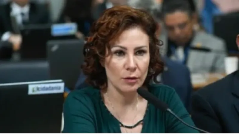 Zambelli inicia greve de fome até decisão sobre extradição