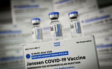 Ministério da Saúde mantém uso de vacina da Janssen contra covid-19