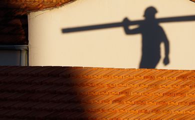 Confiança da construção recua 0,7 ponto