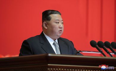 Líder norte-coreano diz que dissuasão nuclear está pronta