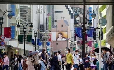 Poupança de famílias japonesas cresce US$ 400 bilhões