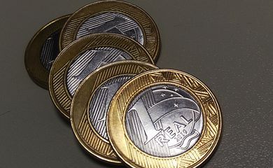 Mercado financeiro reduz projeção da inflação de 6,82% para 6,7%