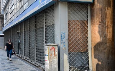 Agências do INSS estarão fechadas nesta sexta de jogo do Brasil