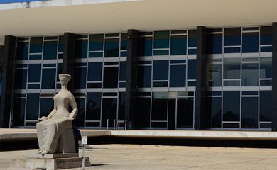 Governadores se reúnem com presidente do STF para falar de arrecadação