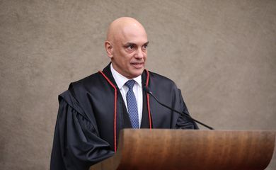 Moraes recebe balanço sobre intervenção na segurança do DF
