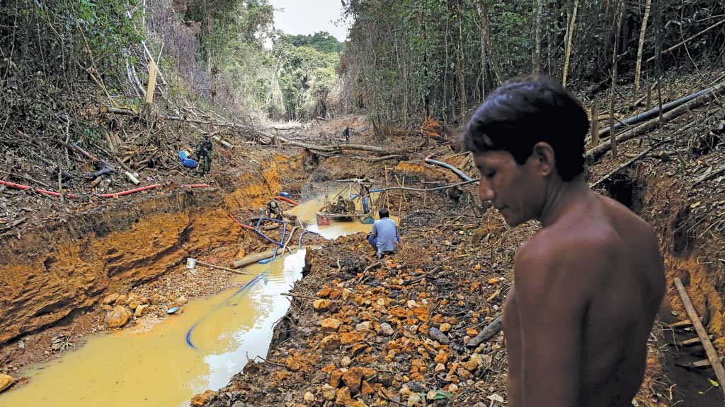 Garimpeiros começam a sair de Terra Indígena Yanomami